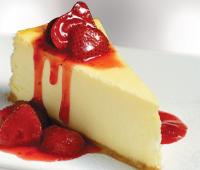 Cheese cake w/ strawberry toppings